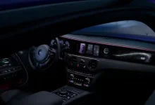 Rolls-Royce-Boss-Shares-Why-They’re-Shunning-the-Screen-Explosion-1