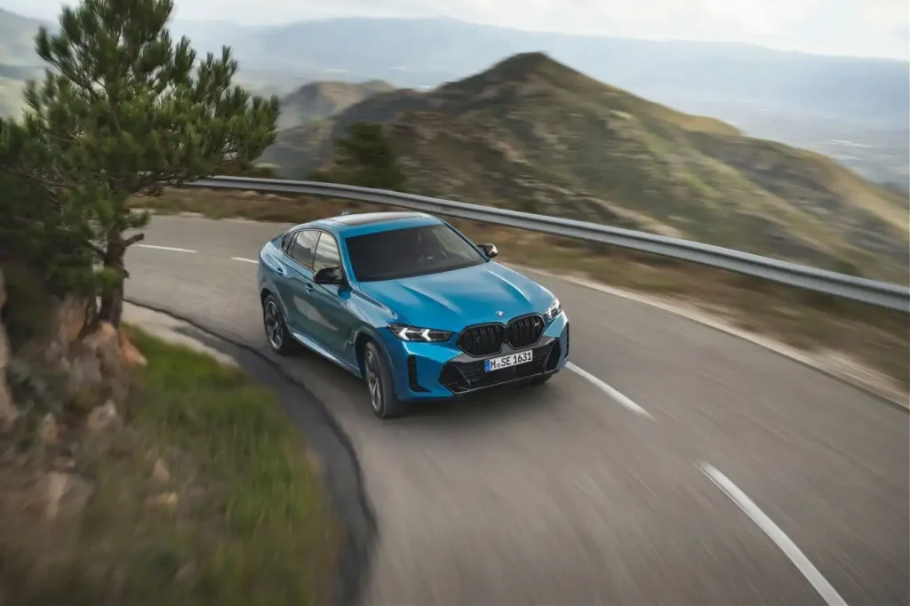 2025-BMW-X6-31