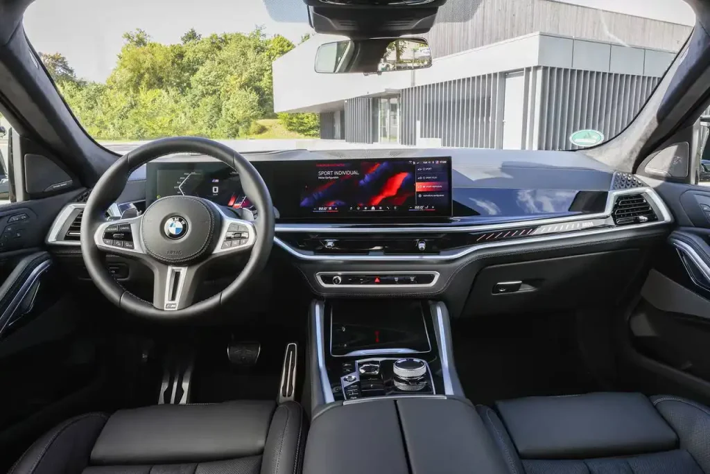 2025-BMW-X6-48