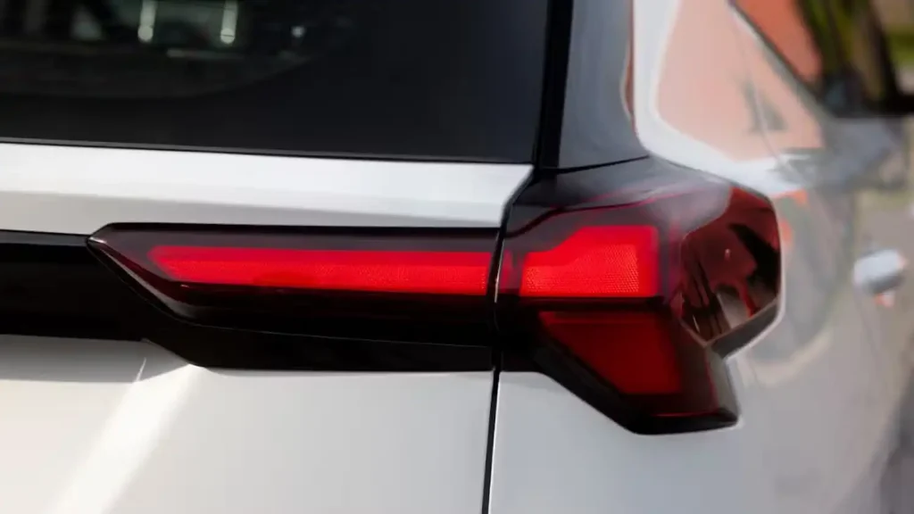 2027-Chevrolet-Bolt-2