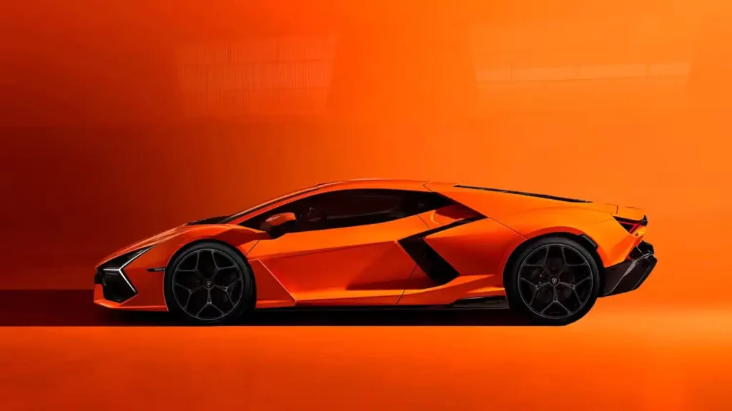 Lamborghini-Revuelto-5
