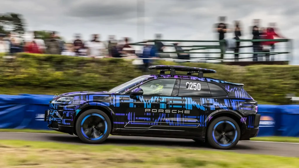 Porsche-Cayenne-EV-3