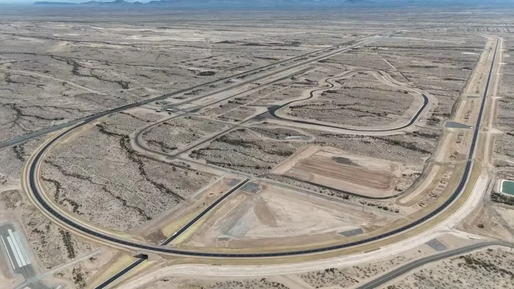 Toyota-Invests-Millions-to-Test-Vehicles-in-Desert-Conditions-3