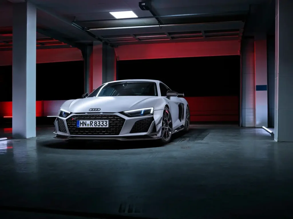 2023-Audi-R8-6