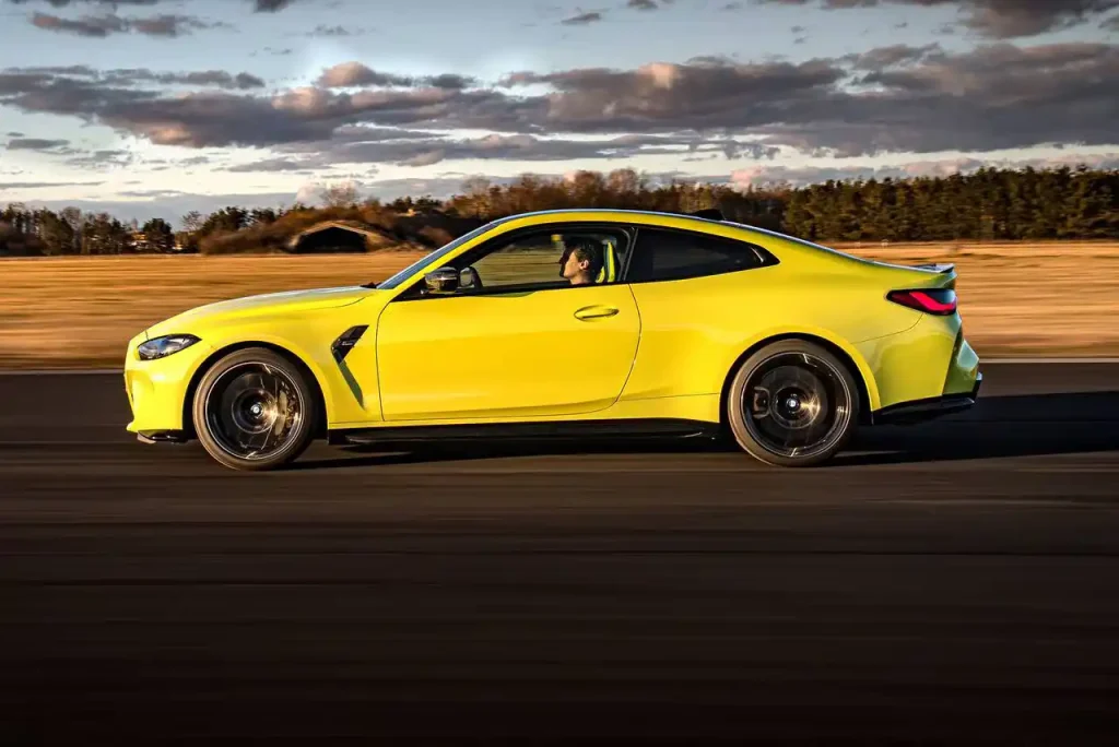 2024-BMW-M4-19