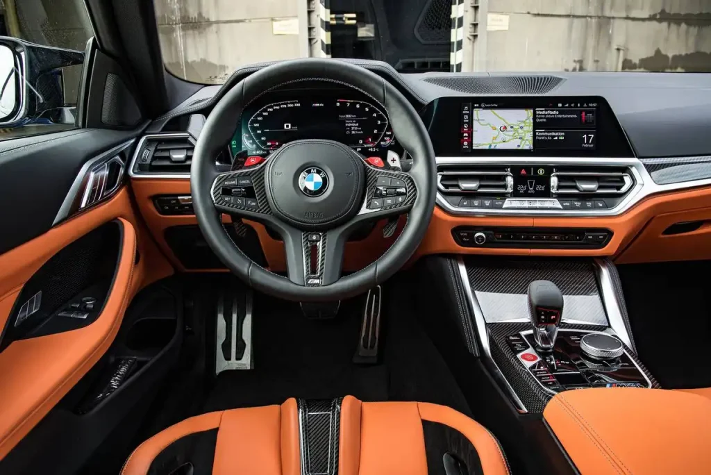 2024-BMW-M4-44