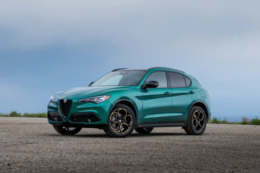 2025-Alfa-Romeo-Stelvio-6