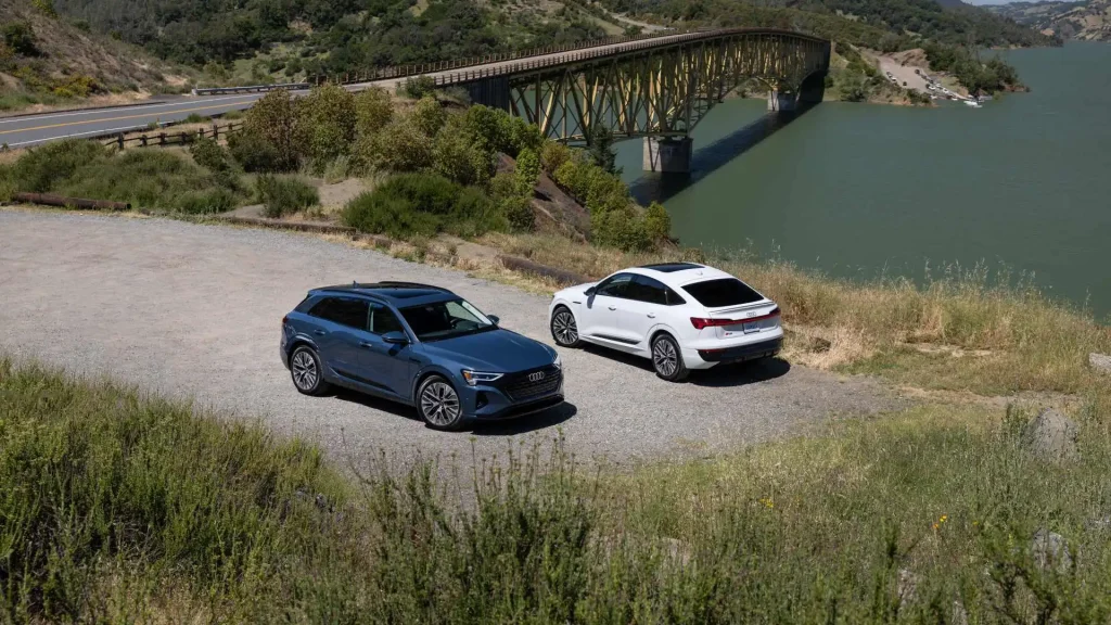 2025-Audi-Q8-e-tron-25