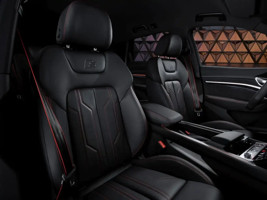 2025-Audi-Q8-e-tron-48