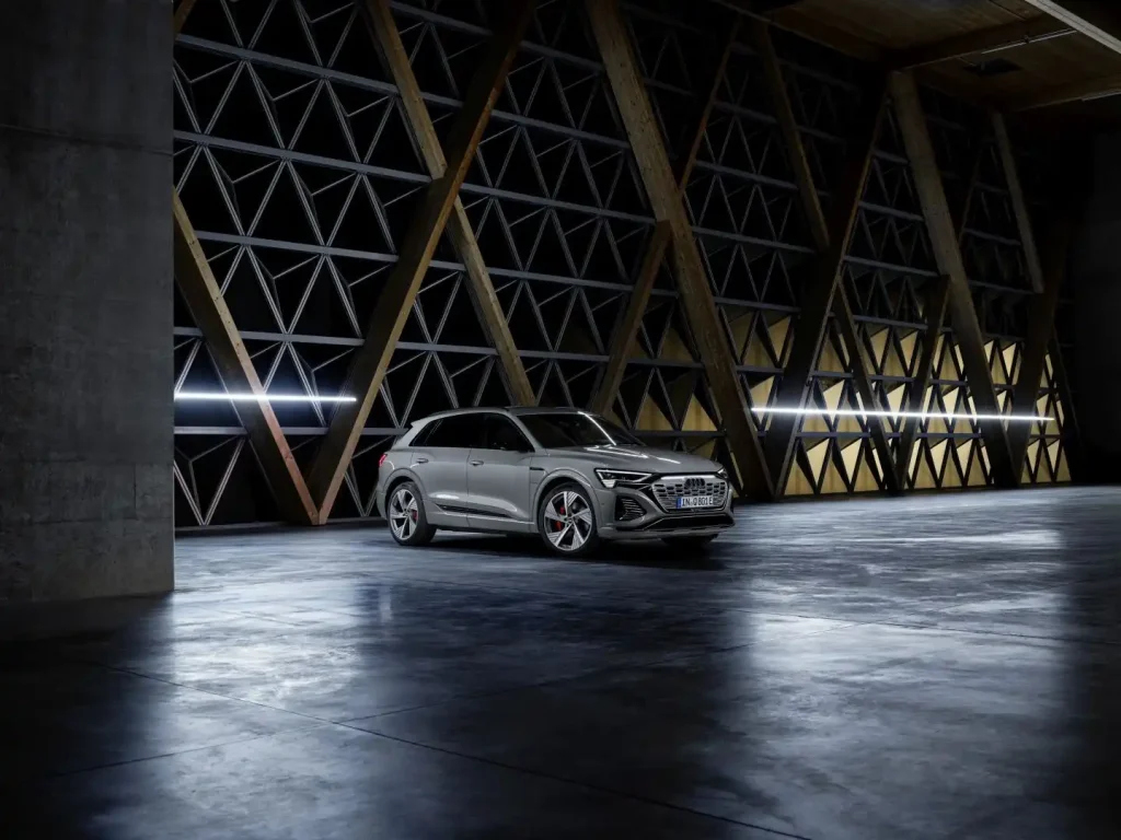 2025-Audi-Q8-e-tron-9