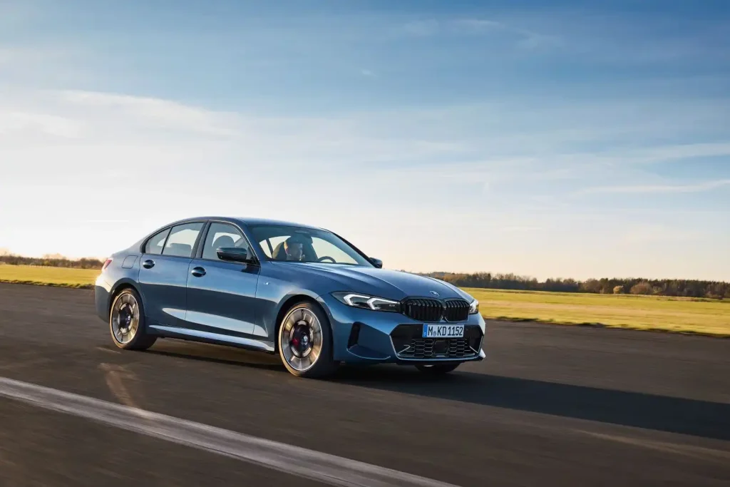 2025-BMW-3-Series-14