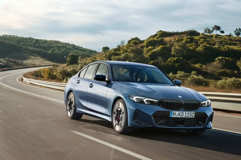 2025-BMW-3-Series-16