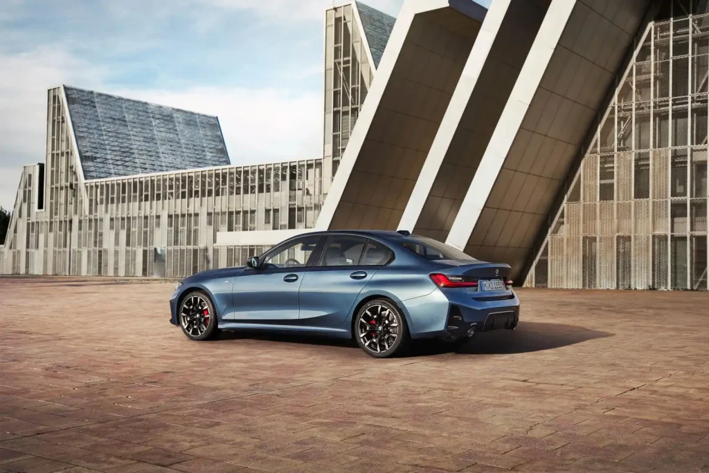 2025-BMW-3-Series-8