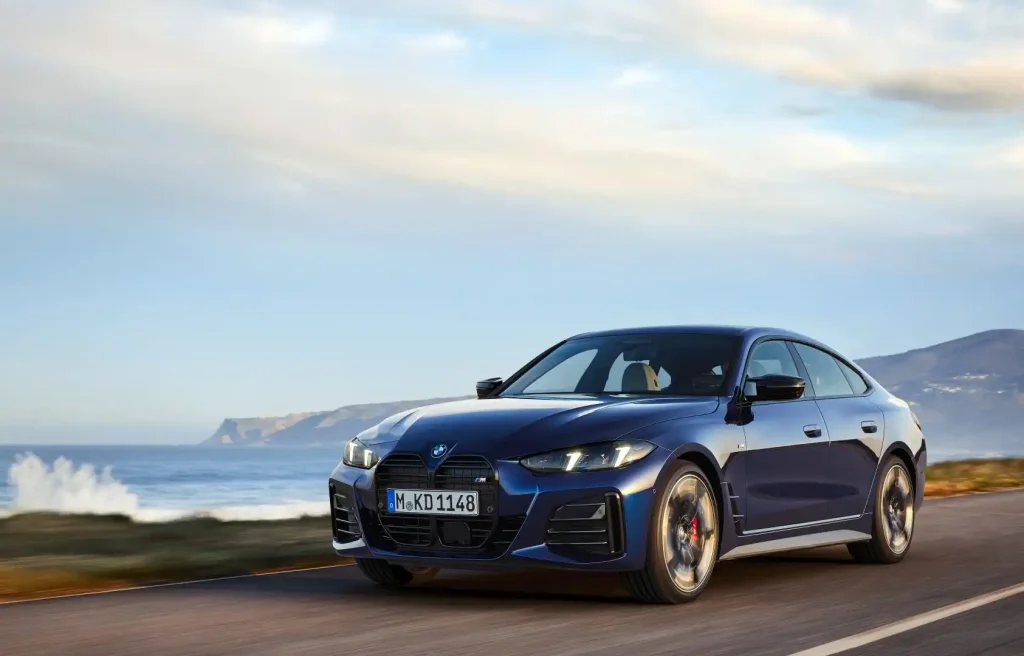 2025-BMW-4-Series-Gran-Coupe-16