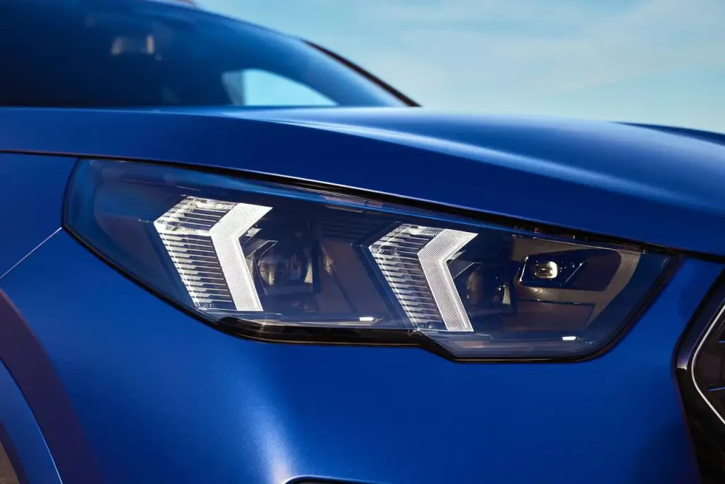 2025-BMW-X2-70