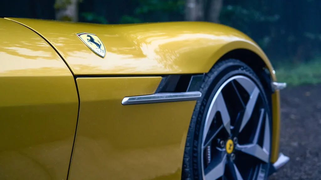 2025-Ferrari-12Cilindri-73