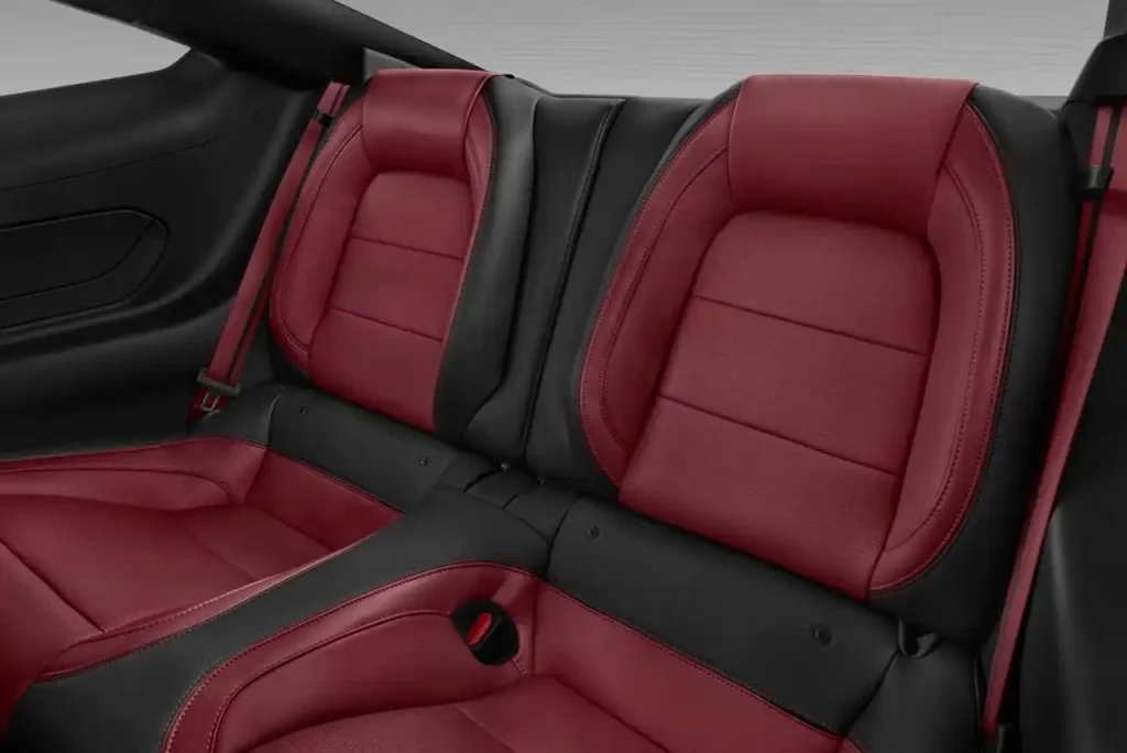 2025-Ford-Mustang-13