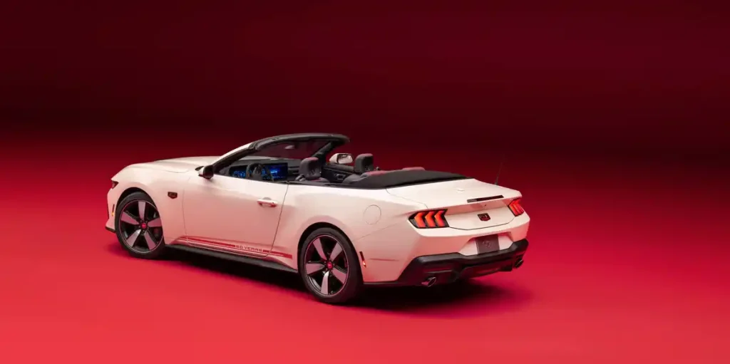 2025-Ford-Mustang-4