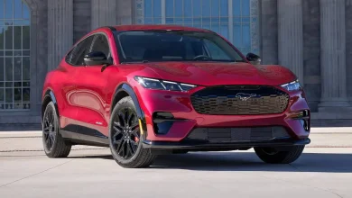 2025-Ford-Mustang-Mach-E-1