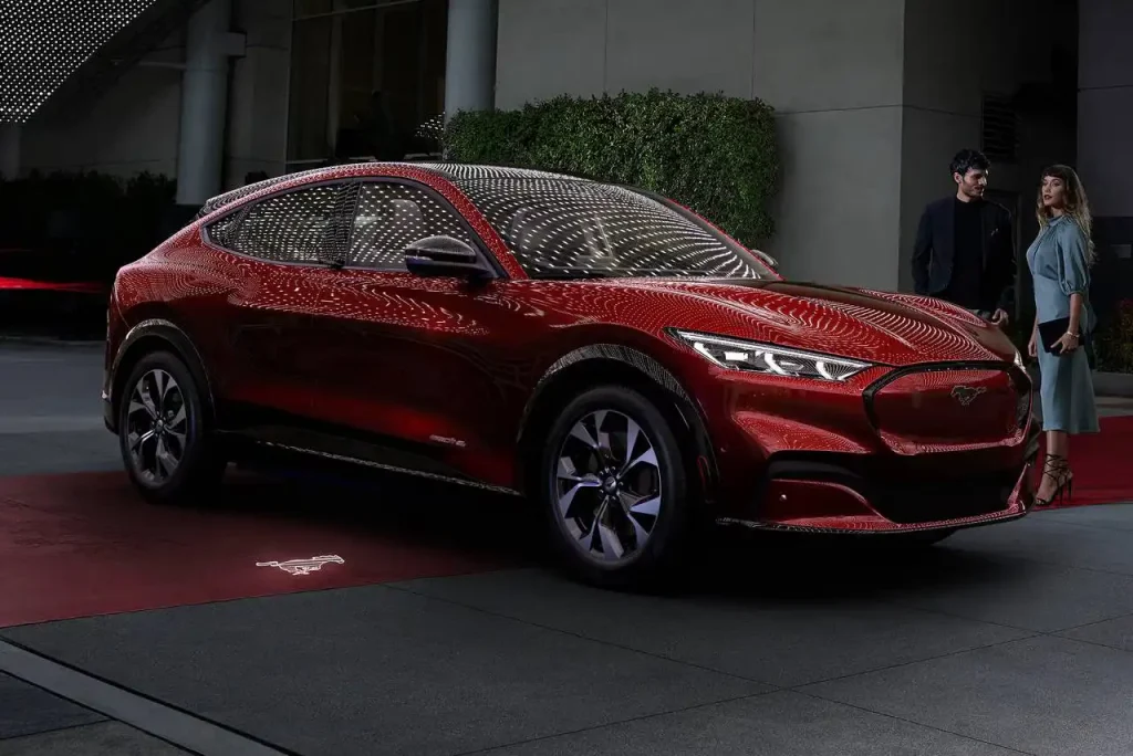 2025-Ford-Mustang-Mach-E-12