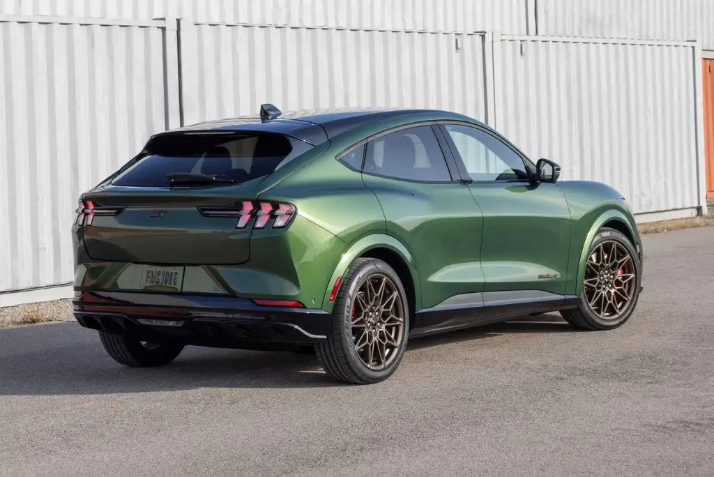 2025-Ford-Mustang-Mach-E-14