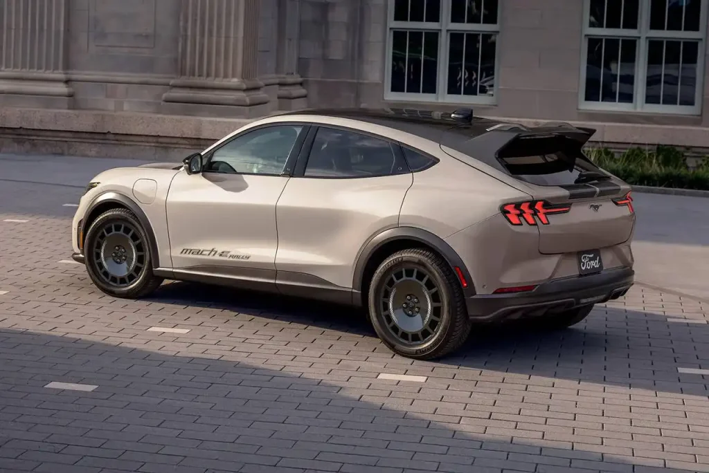 2025-Ford-Mustang-Mach-E-15