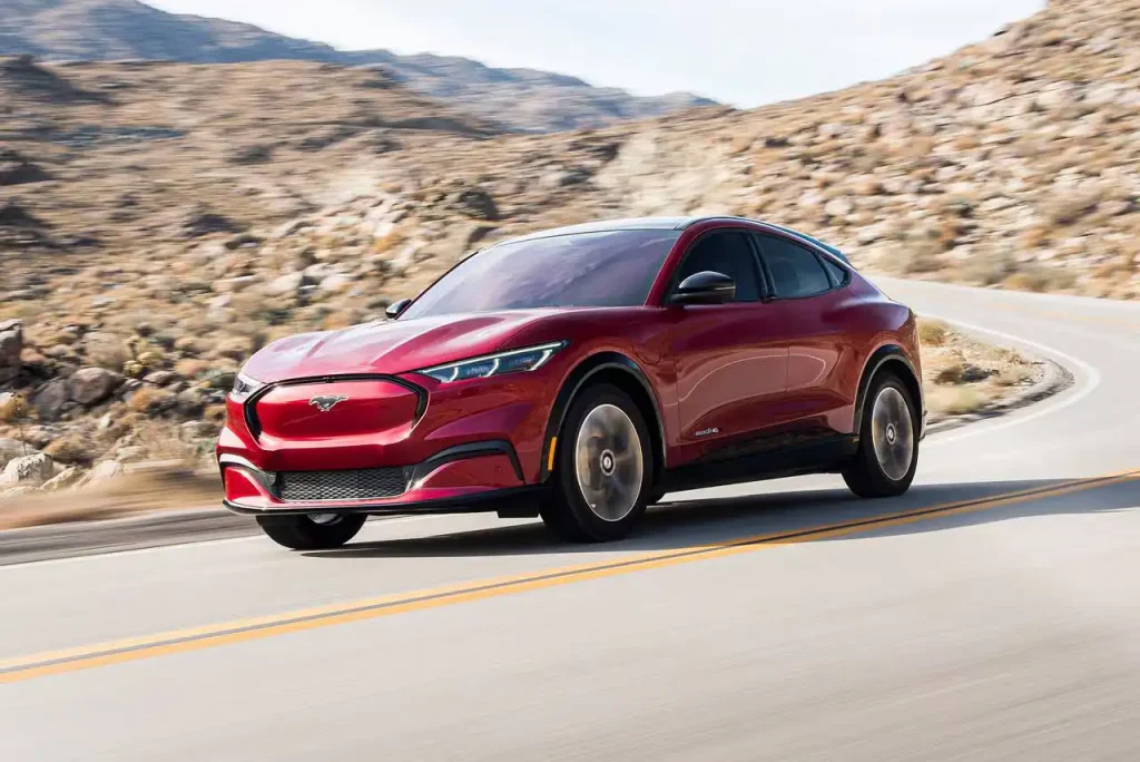 2025-Ford-Mustang-Mach-E-25