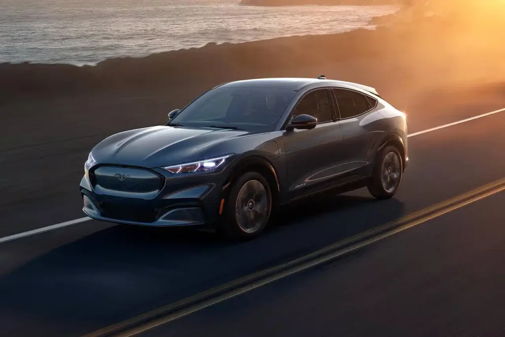 2025-Ford-Mustang-Mach-E-29