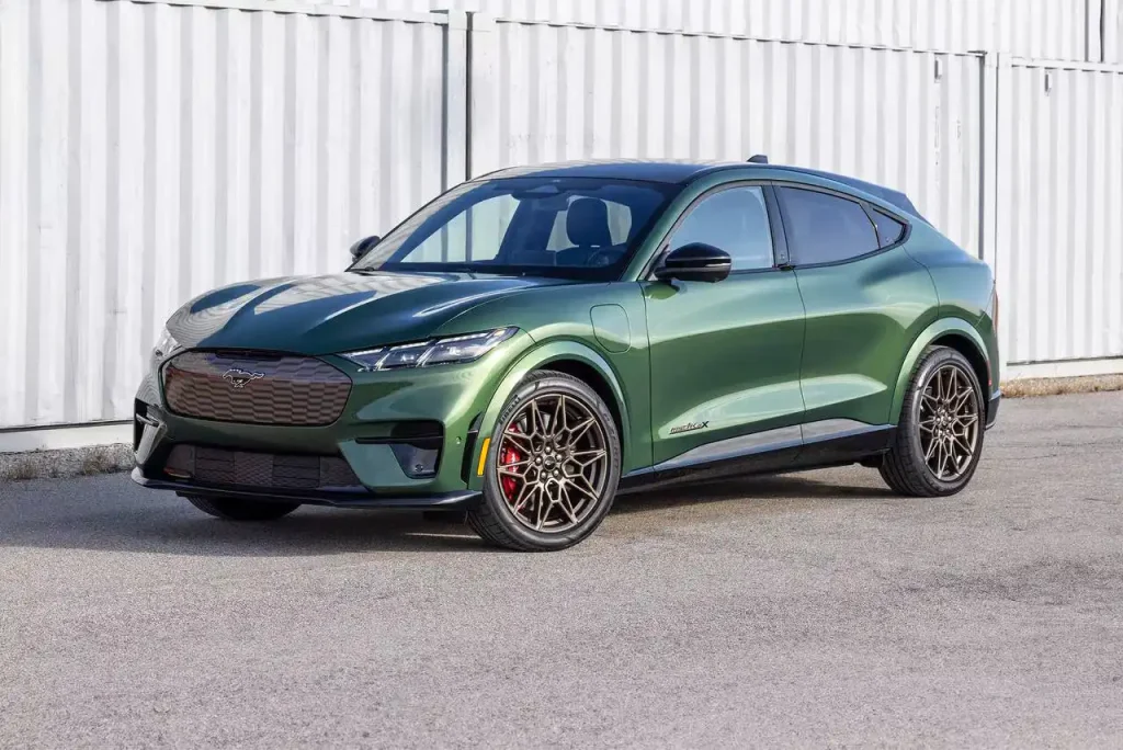 2025-Ford-Mustang-Mach-E-7