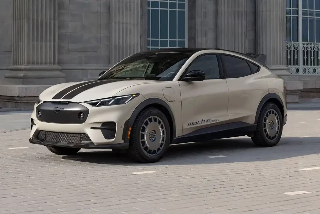 2025-Ford-Mustang-Mach-E-8