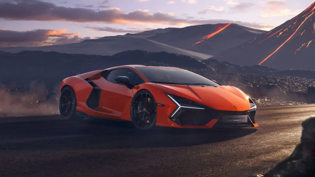 2025-Lamborghini-Revuelto-14