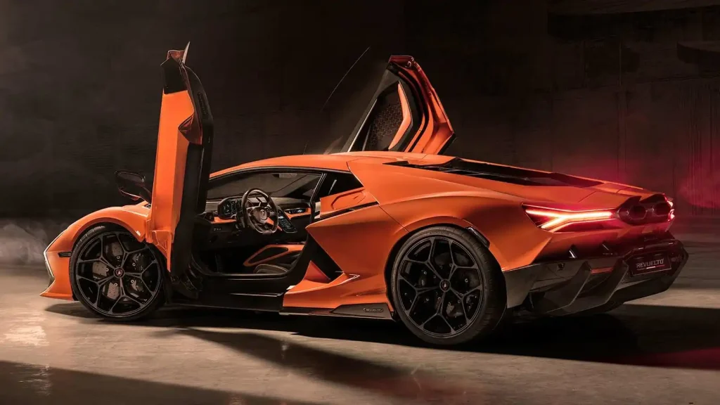 2025-Lamborghini-Revuelto-20