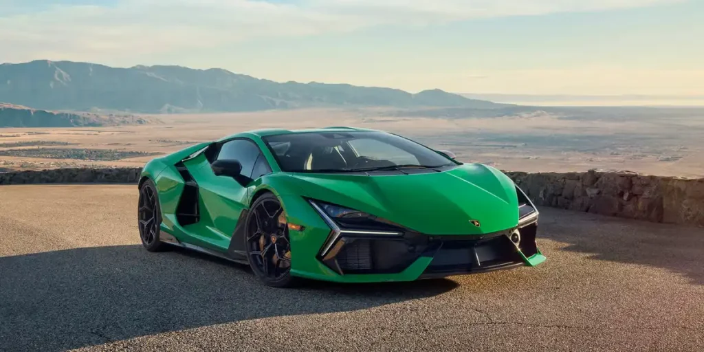 2025-Lamborghini-Revuelto-21
