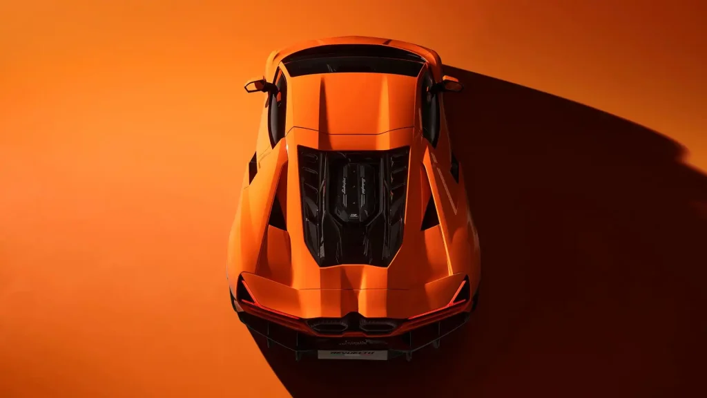 2025-Lamborghini-Revuelto-4