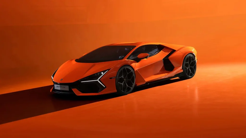 2025-Lamborghini-Revuelto-8