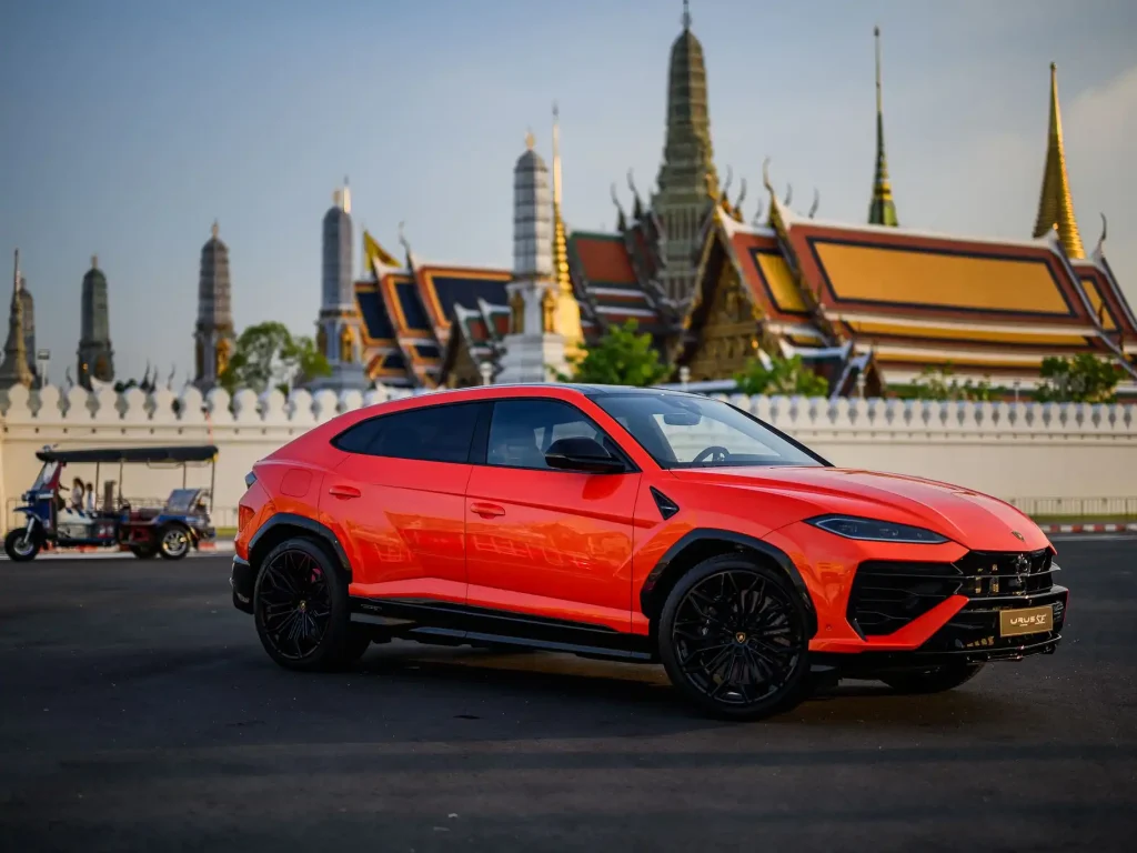 2025-Lamborghini-Urus-34