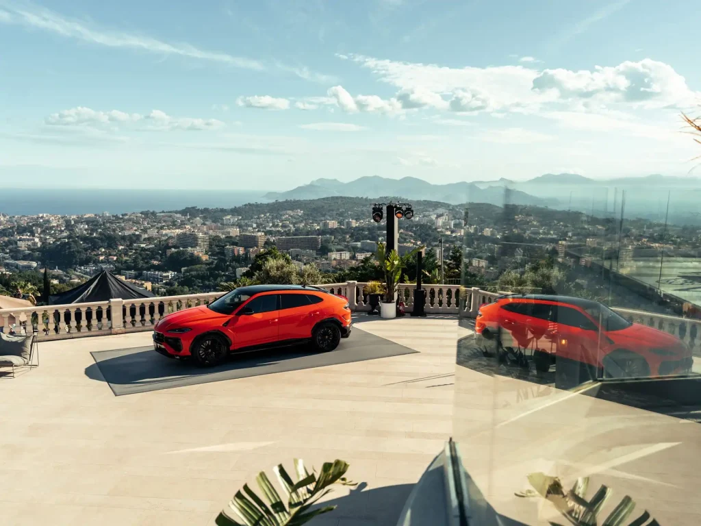 2025-Lamborghini-Urus-35