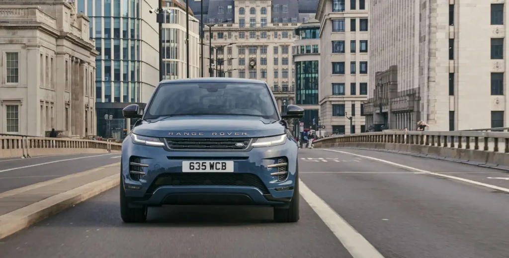 2025-Land-Rover-Range-Rover-Evoque-19