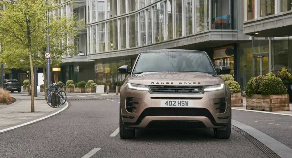 2025-Land-Rover-Range-Rover-Evoque-23