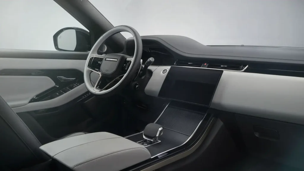 2025-Land-Rover-Range-Rover-Evoque-43