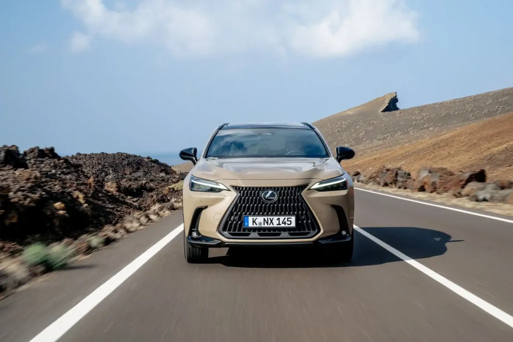 2025-Lexus-NX-32