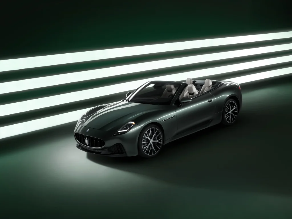 2025-Maserati-GranCabrio-32