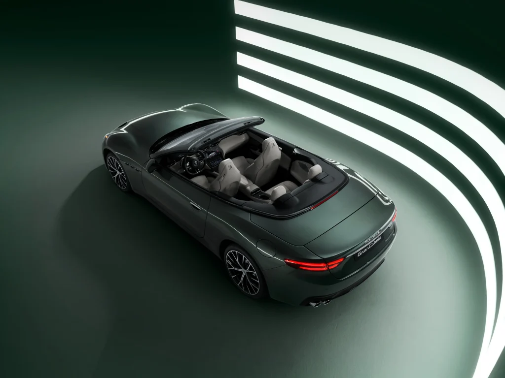 2025-Maserati-GranCabrio-35