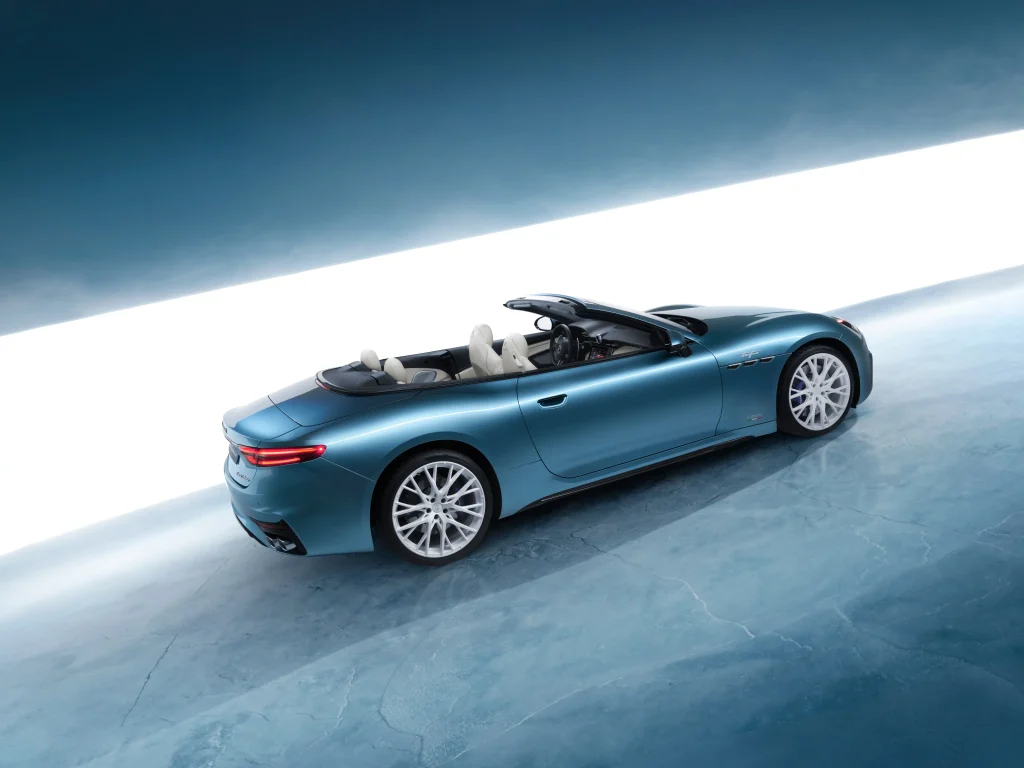 2025-Maserati-GranCabrio-8