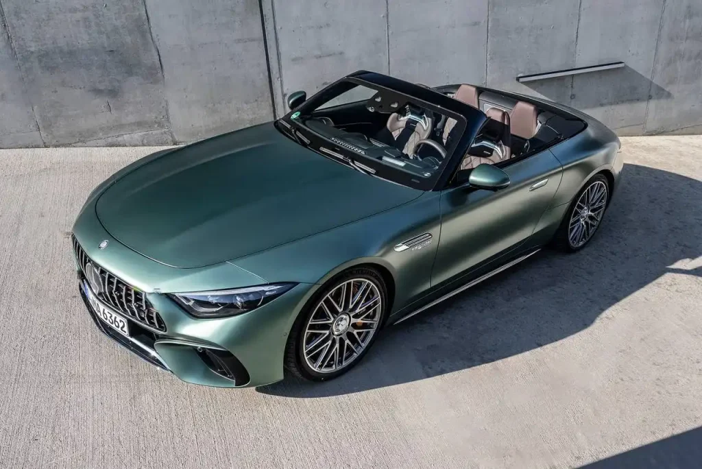 2025-Mercedes-AMG-SL-Class-31