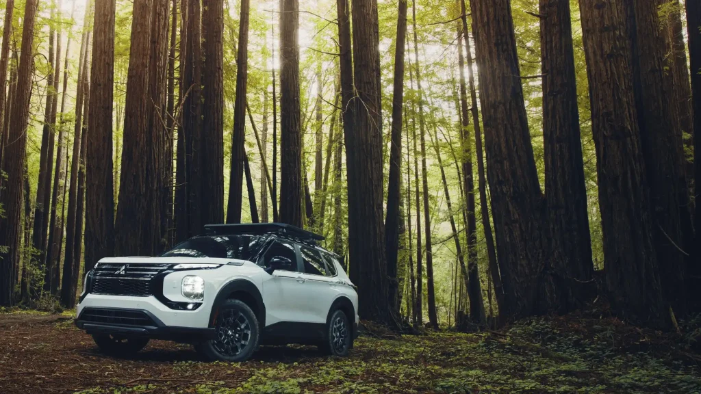 2025-Mitsubishi-Outlander-5