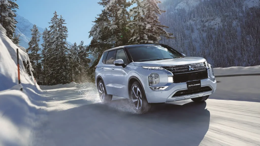 2025-Mitsubishi-Outlander-7