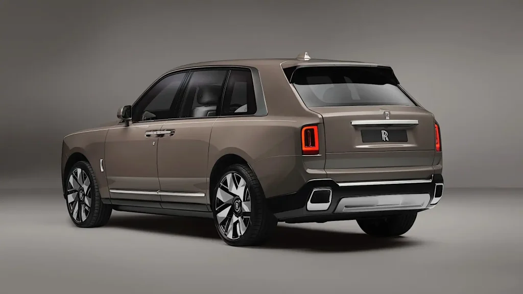 2025-Rolls-Royce-Cullinan-6