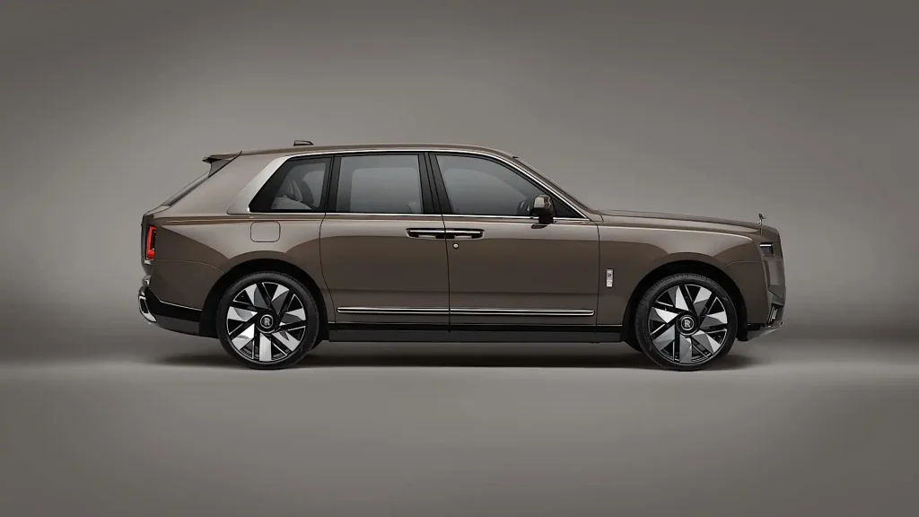 2025-Rolls-Royce-Cullinan-7