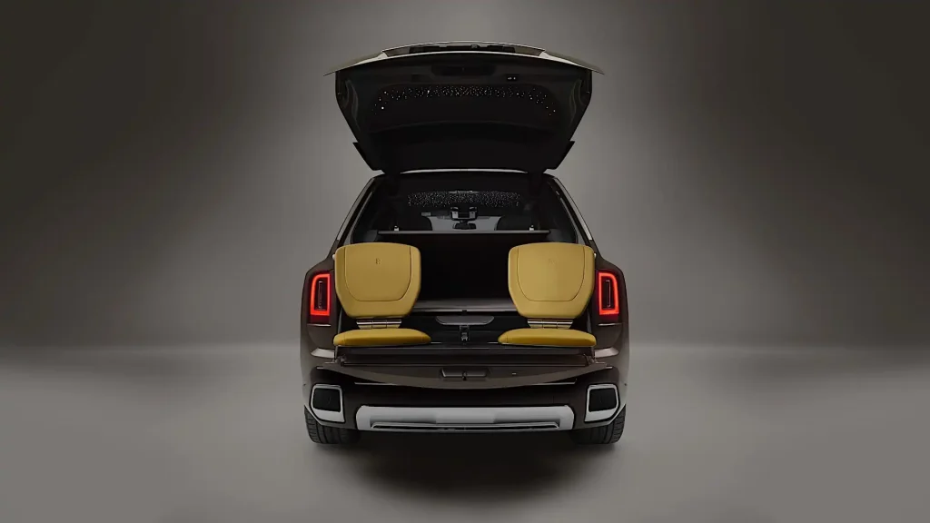 2025-Rolls-Royce-Cullinan-8